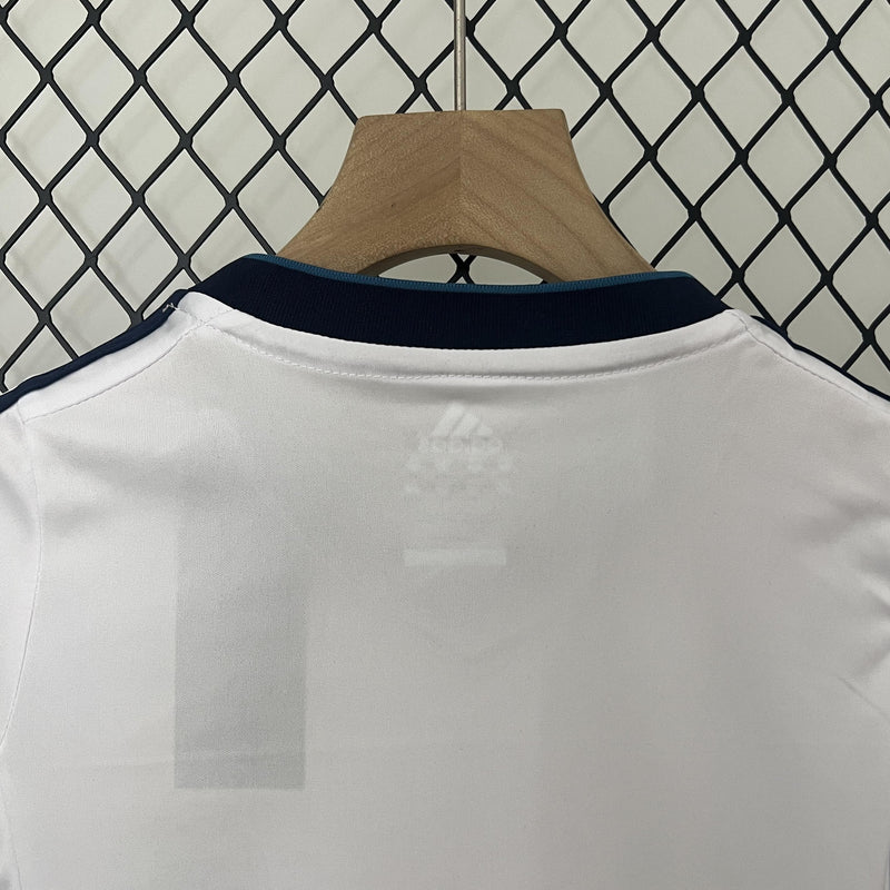 Conjunto Infantil Retrô - Real Madrid 2012/13 I Home