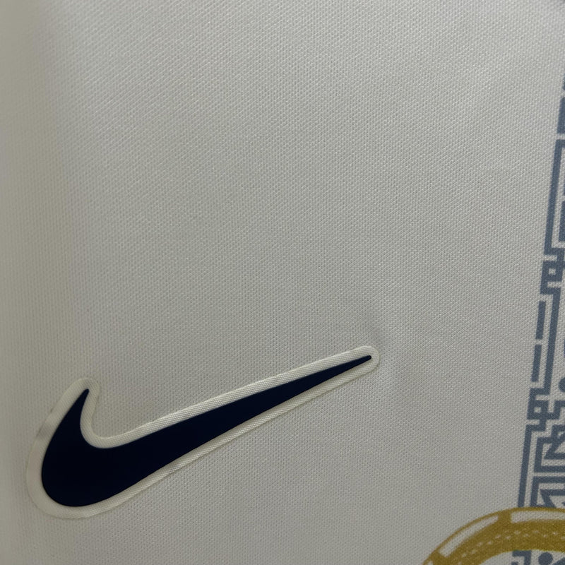 Camisa Tottenham 2025/26 Cobra Dourada Pré-Jogo - Torcedor
